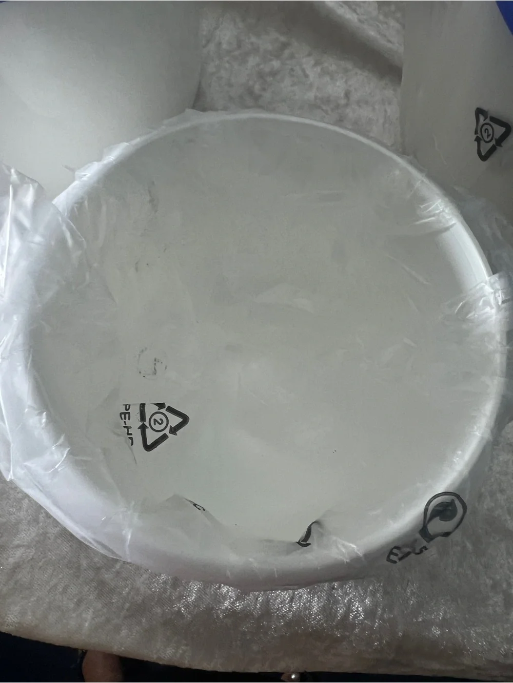 Tupperware White Bowls with Blue Lids - Set of 4